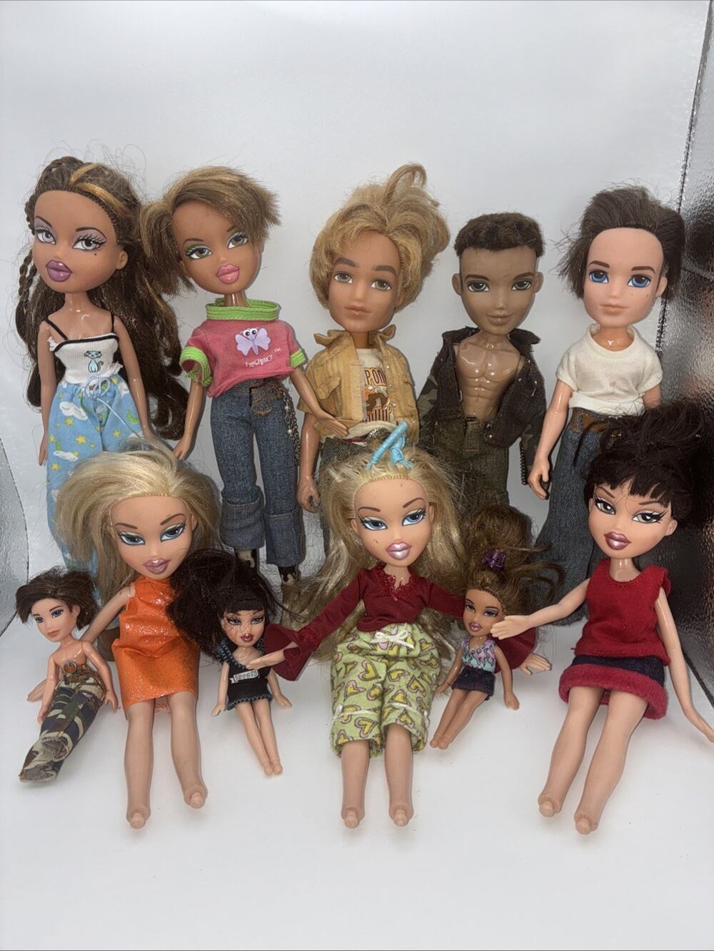 Bratz Y2K 2001-2003 Dolls MGA- Lot of 8 Girls, 3 Boys 3 Mini Yasmine Cloe Jade